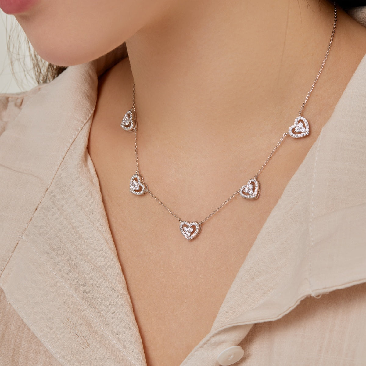 [AuraEcho]Sparkling Five Heart Necklace