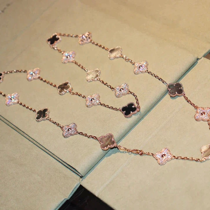 [AuraEcho]CLOVER 20 MOTIFS DARK MOP DIAMOND  NECKLACE