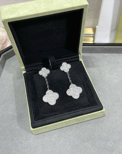 [AuraEcho]CLOVER 2 MOTIFS DIAMOND PAVED SILVER EARRINGS