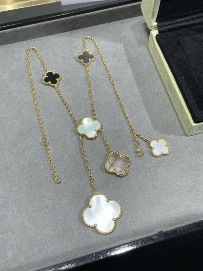 [AuraEcho]CLOVER 6 MOTIF MOP ONYX GOLD NECKLACE