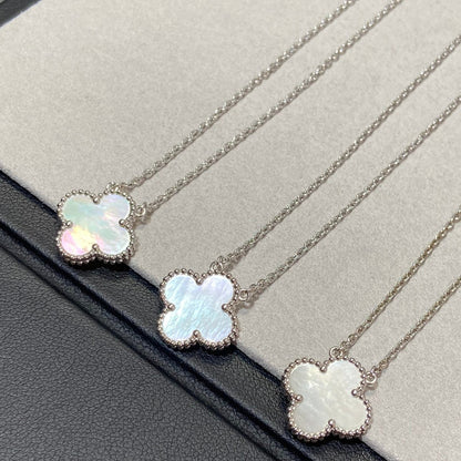 [AuraEcho]CLOVER MEDIUM SILVER WHITE MOP NECKLACE