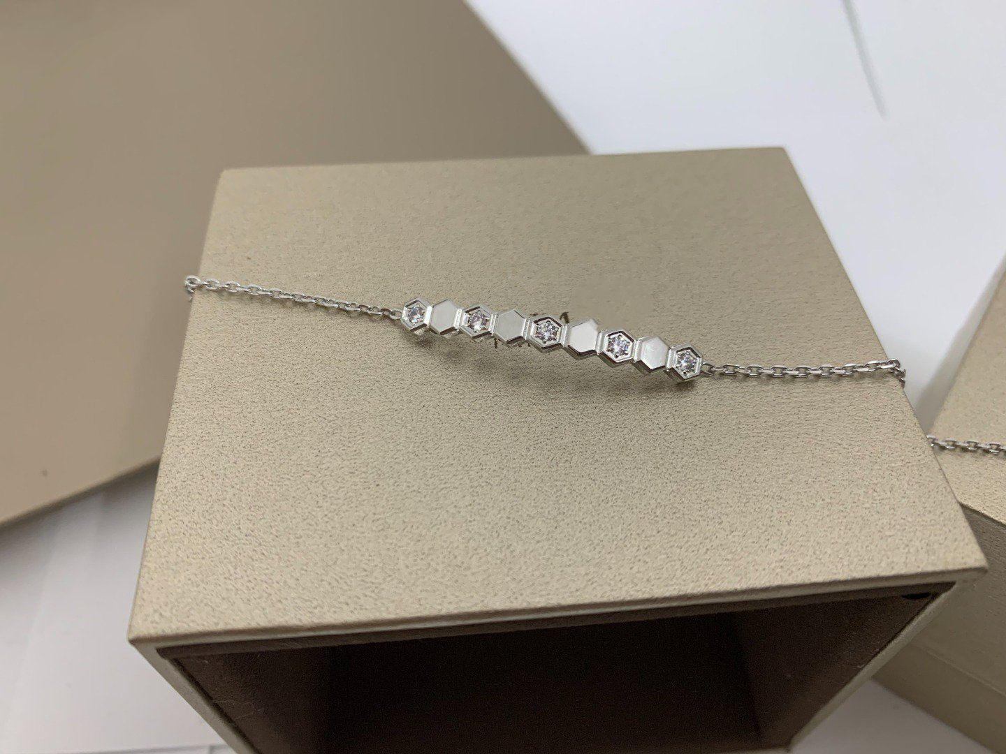 [AuraEcho]BEE LOVE BRACELET DIAMOND